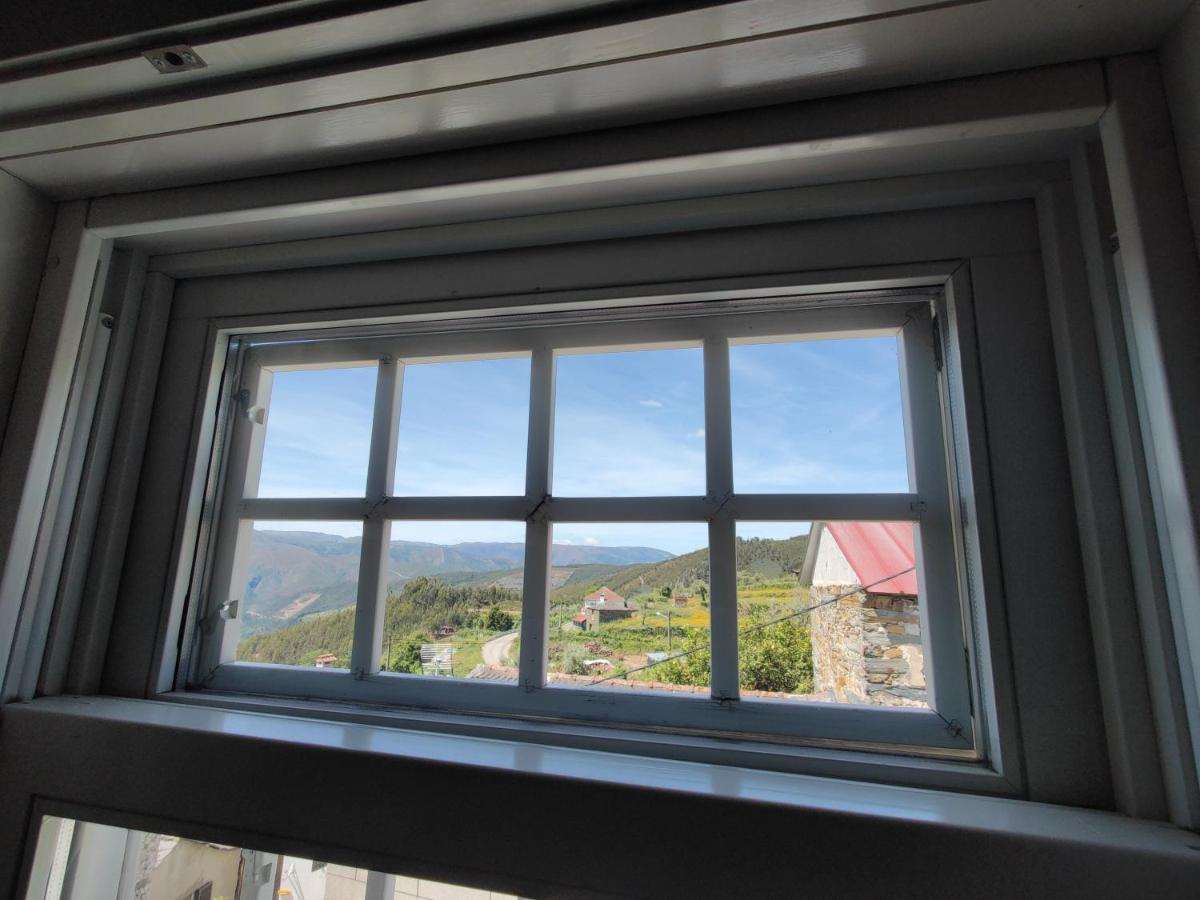 Vila Nazare Bed & Breakfast Castro Daire Exterior photo